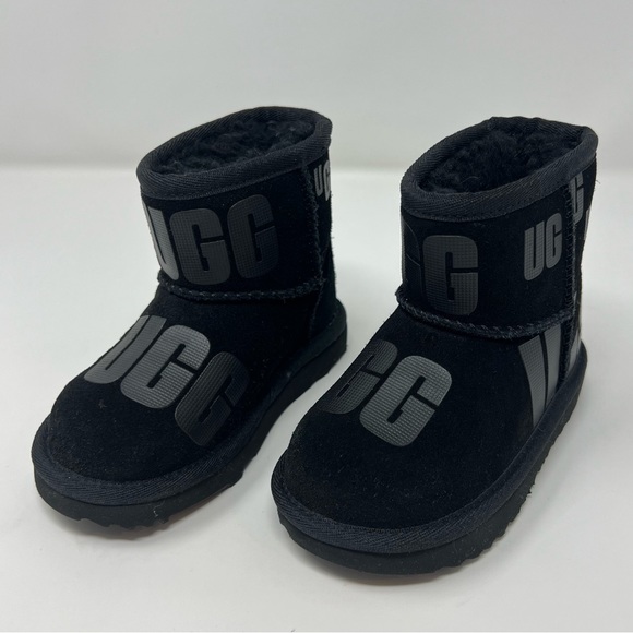 UGG Other - UGG mini classic scatter graphic Toddler Boots Size 8T New, NO BOX